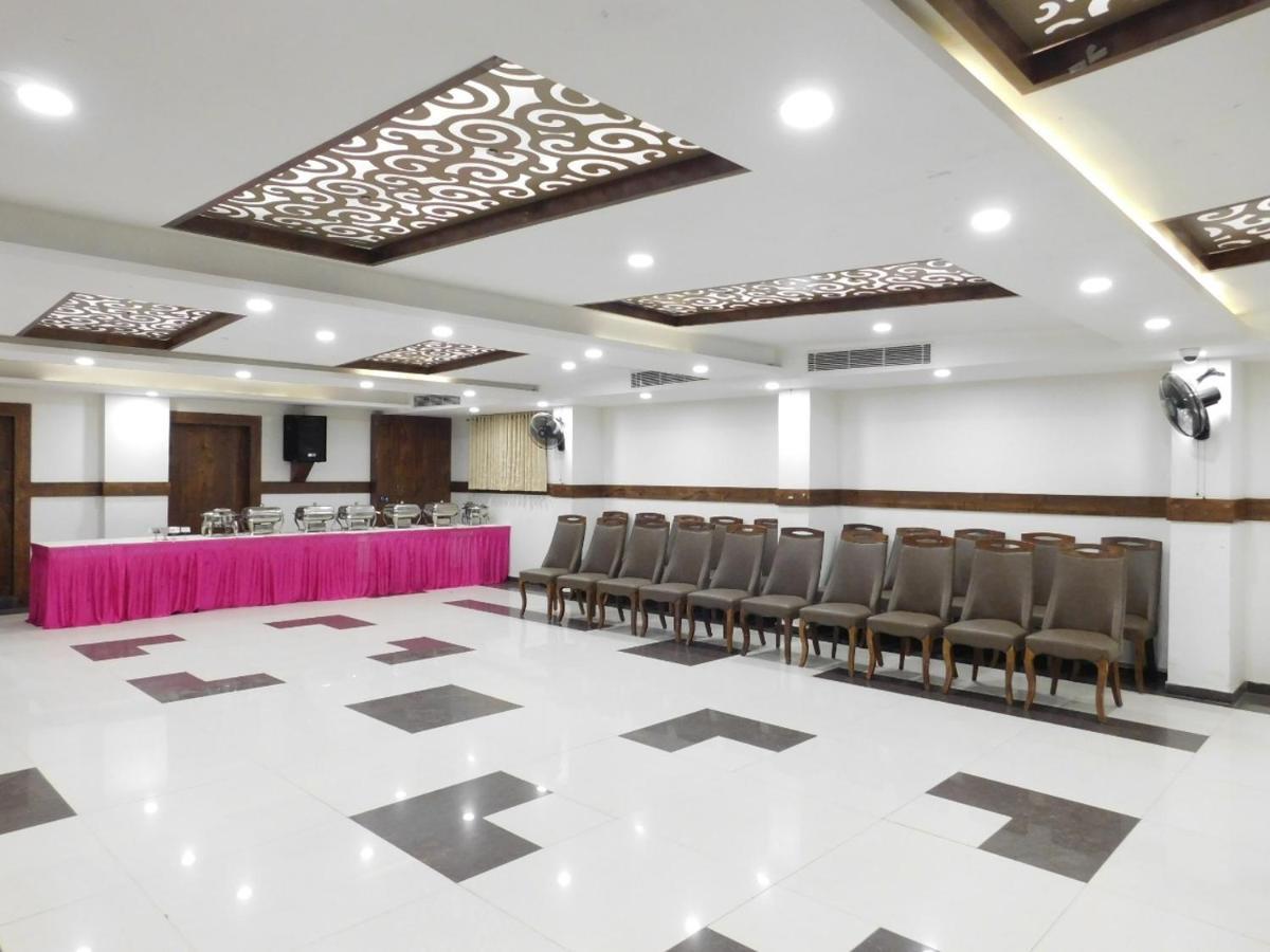 Hotel Shiva Club And Resort Mundra Ngoại thất bức ảnh