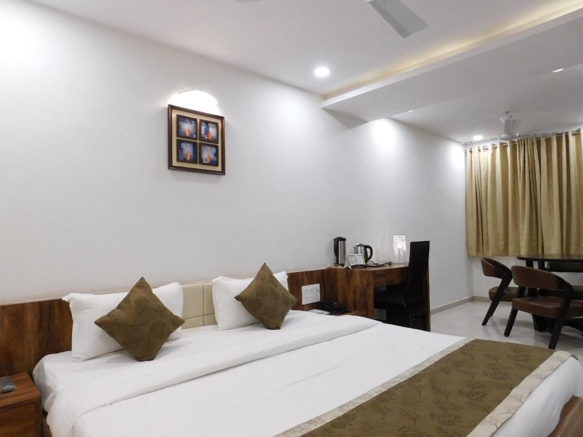 Hotel Shiva Club And Resort Mundra Ngoại thất bức ảnh