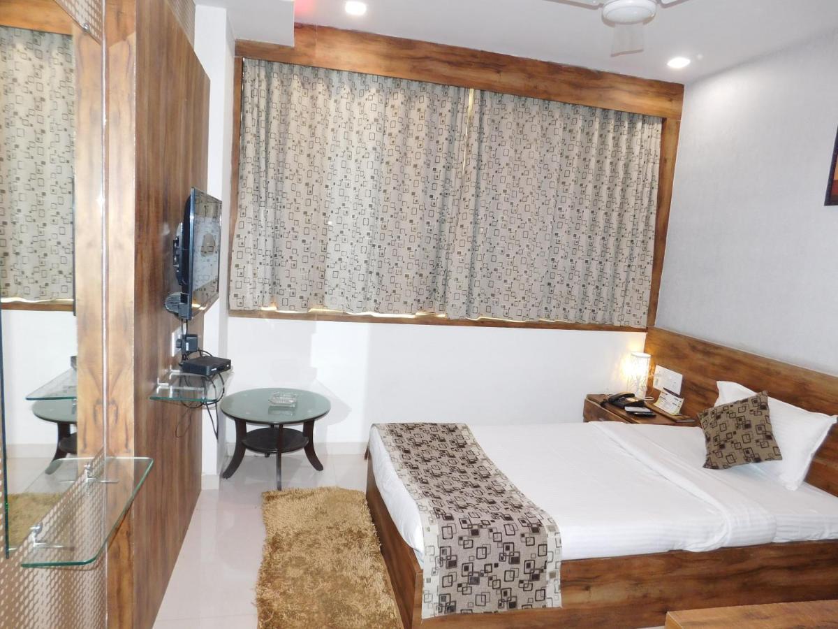 Hotel Shiva Club And Resort Mundra Ngoại thất bức ảnh